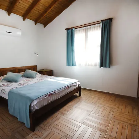 Kay6400 Aykiz 2 Bedrooms Vilă